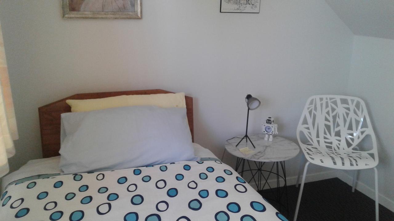 Airport Silver Fern Accommodation Крайстчърч Екстериор снимка