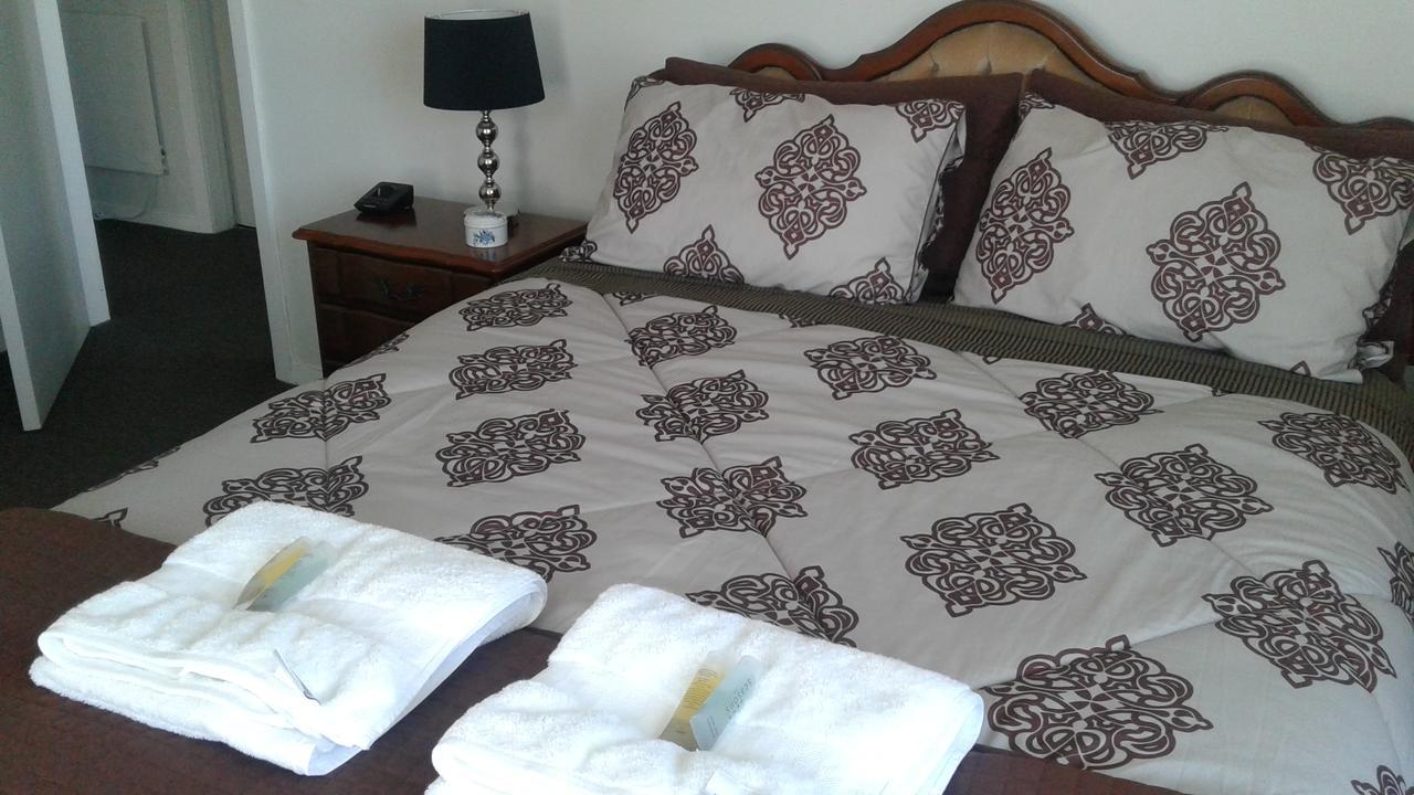 Airport Silver Fern Accommodation Крайстчърч Екстериор снимка