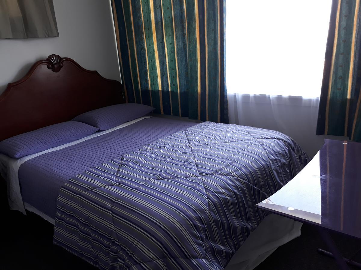 Airport Silver Fern Accommodation Крайстчърч Екстериор снимка