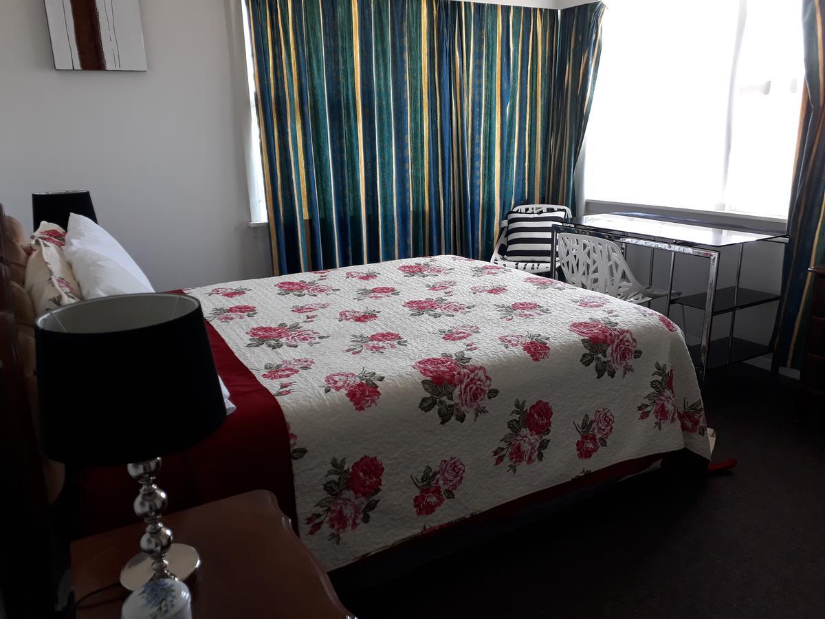 Airport Silver Fern Accommodation Крайстчърч Екстериор снимка