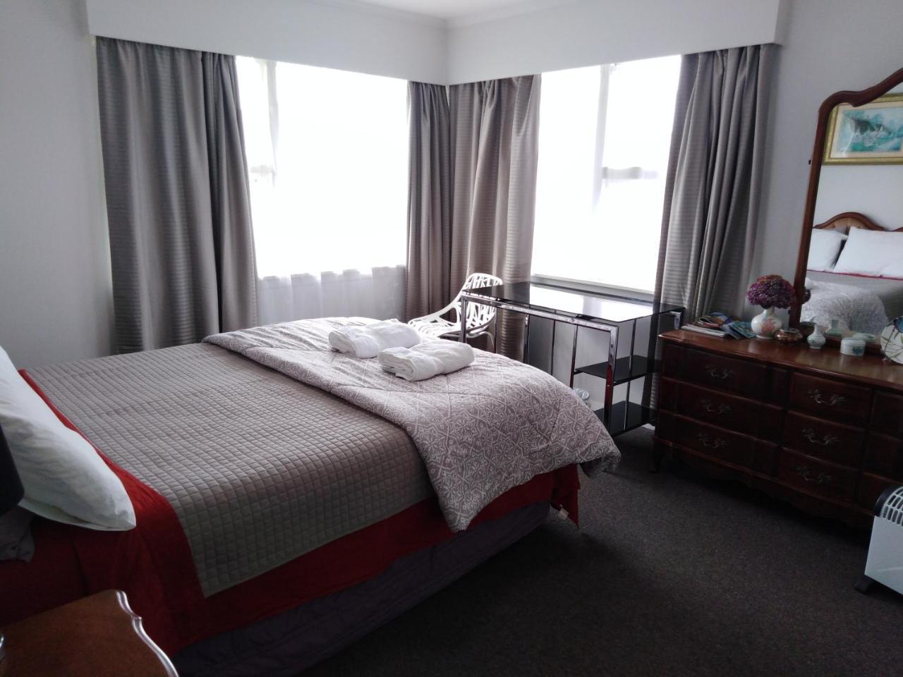 Airport Silver Fern Accommodation Крайстчърч Екстериор снимка